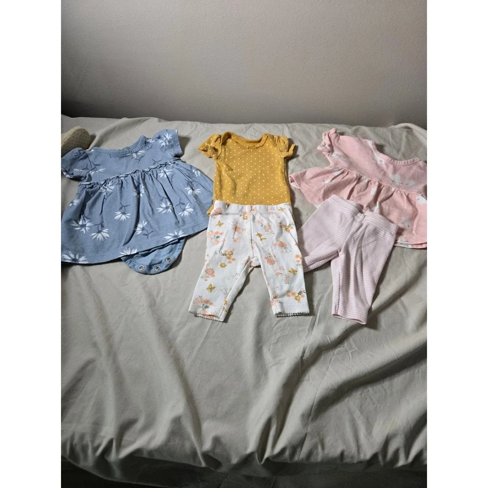 Carters‎ Baby Girl Newborn Outfit Lot Floral Polka Dot Bunny 3 Sets
